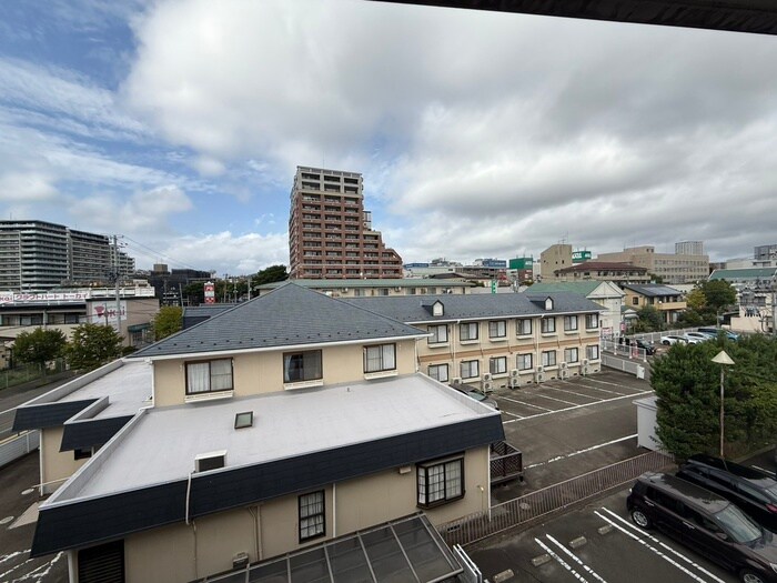 物件内観写真20　(室内からの展望)