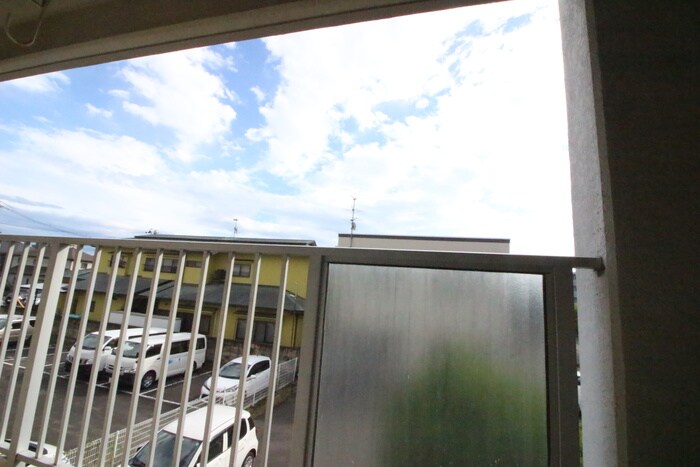 物件内観写真22　(室内からの展望)