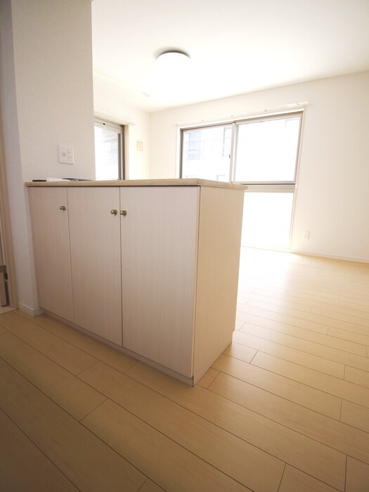 物件内観写真6　(収納)