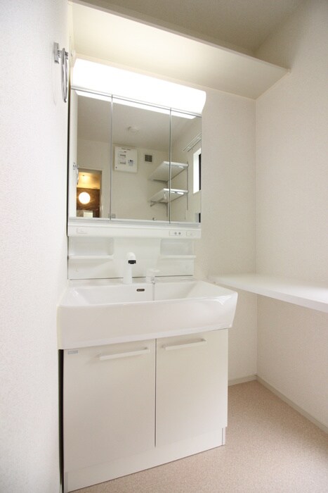 物件内観写真10　(洗面)