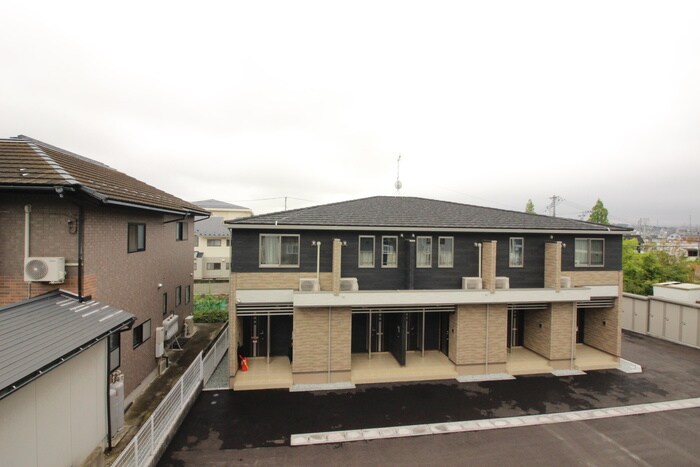 物件内観写真15　(室内からの展望)