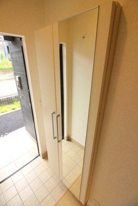 物件内観写真20　(室内からの展望)