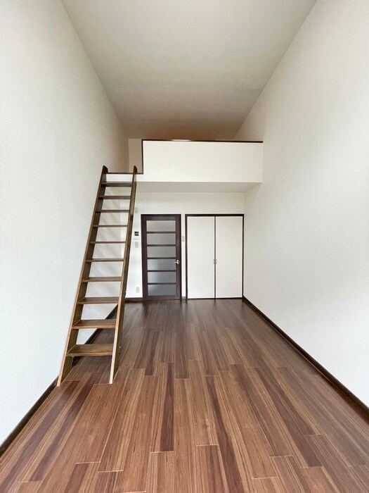 物件内観写真21　(居室)