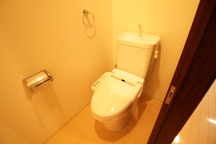 物件内観写真9　(トイレ)