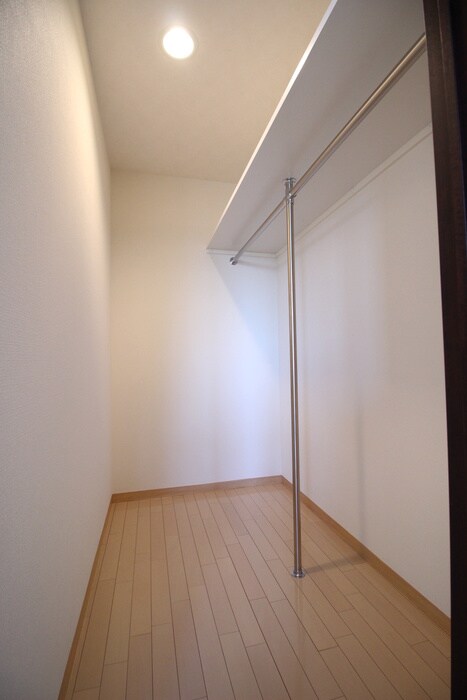 物件内観写真11　(収納)