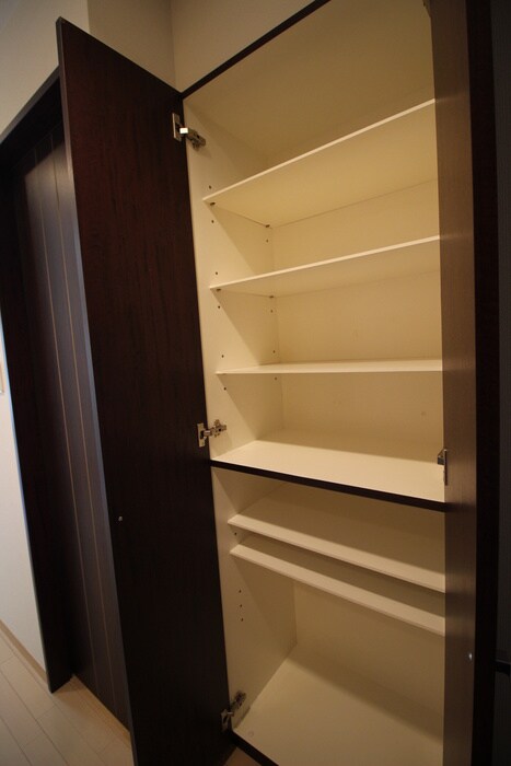 物件内観写真12　(靴箱)