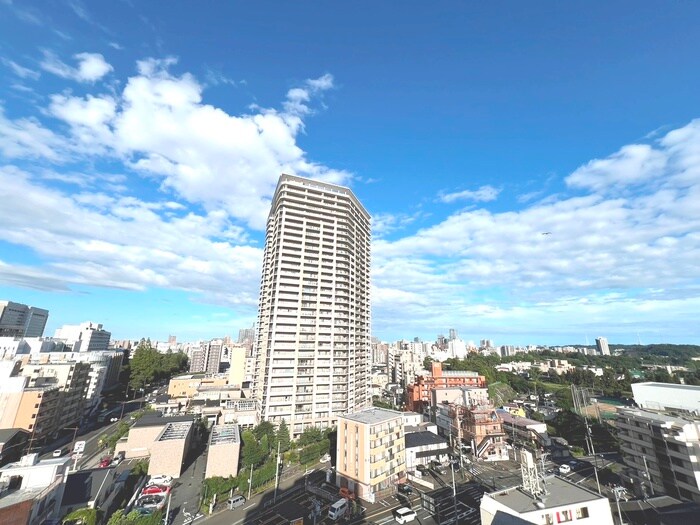 物件内観写真16　(室内からの展望)