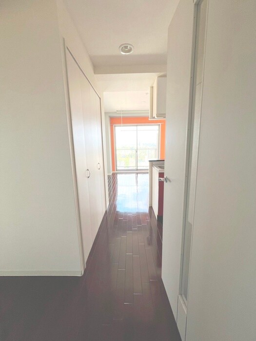 物件内観写真19　(廊下)