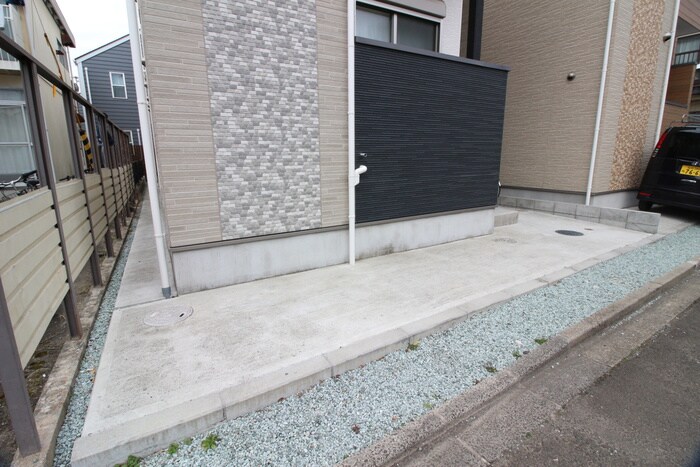 物件外観写真3　(その他)