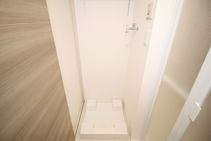 物件内観写真14　(洗濯機置場)