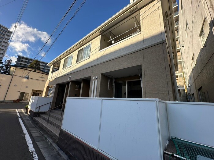 物件外観写真2　(外観写真)