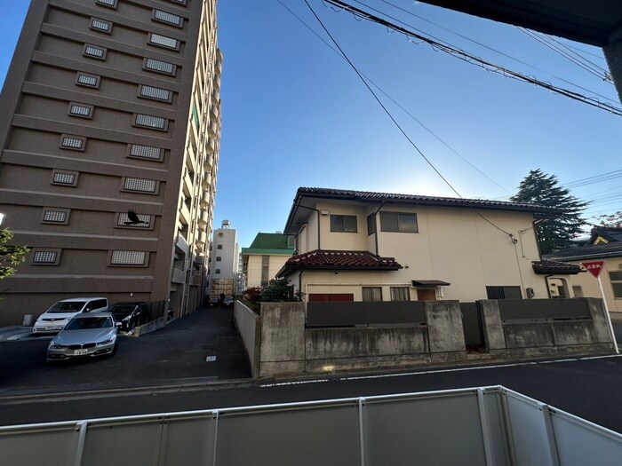 物件内観写真22　(室内からの展望)