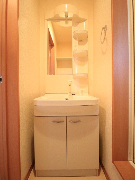 物件内観写真11　(洗面)