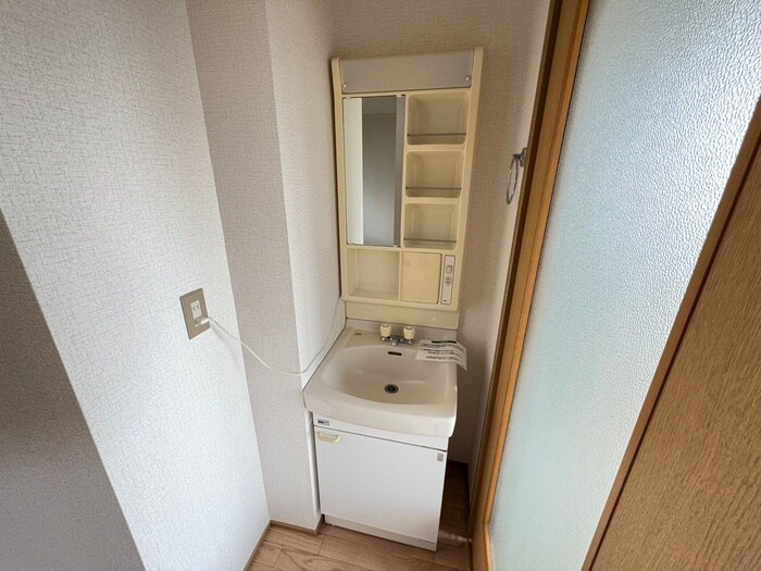 物件内観写真12　(洗面)