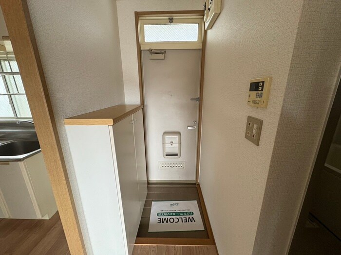 物件内観写真22　(玄関)