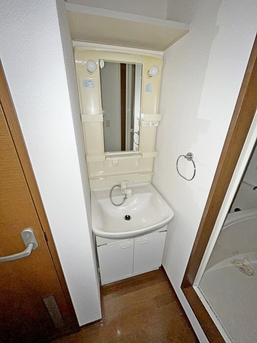 物件内観写真9　(洗面)