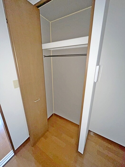 物件内観写真15　(収納)
