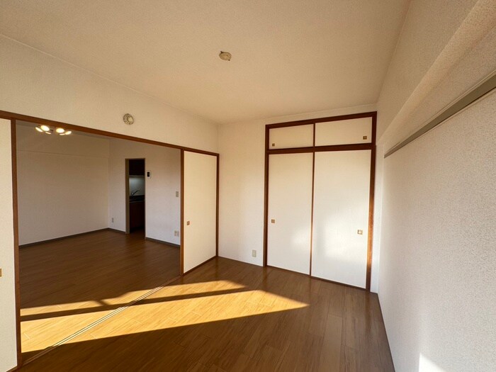 物件内観写真8　(居室)