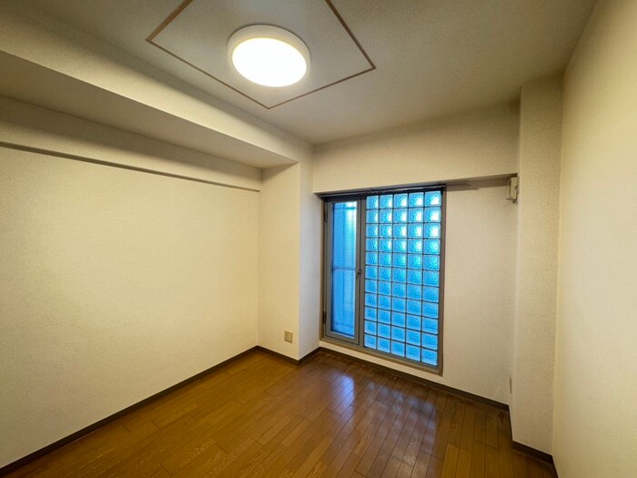 物件内観写真19　(居室)