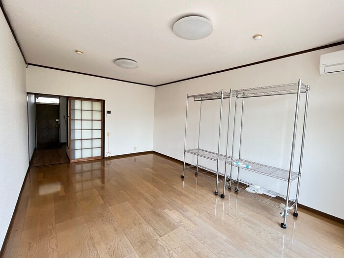 物件内観写真7　(居室)