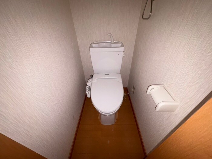 物件内観写真13　(トイレ)