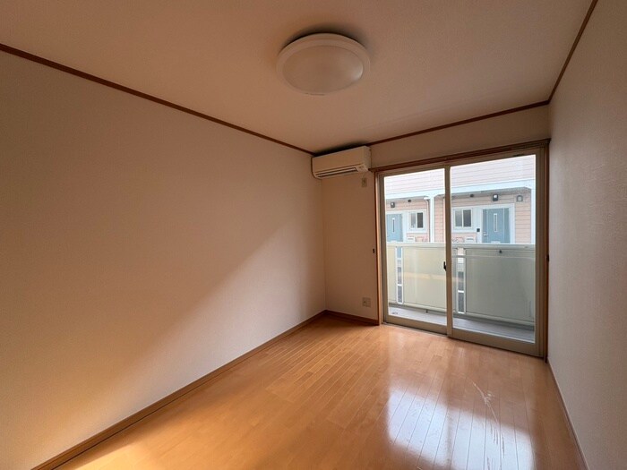 物件内観写真18　(居室)