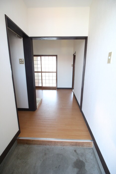 物件内観写真15　(廊下)