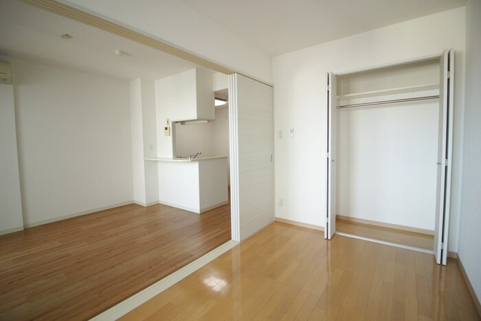 物件内観写真7　(居室)