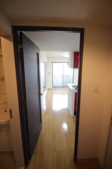 物件内観写真8　(廊下)