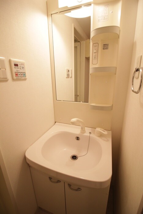 物件内観写真11　(洗面)