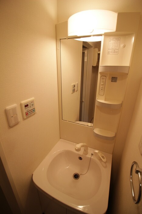 物件内観写真12　(洗面)