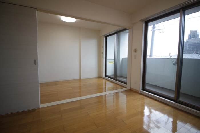 物件内観写真15　(居室)