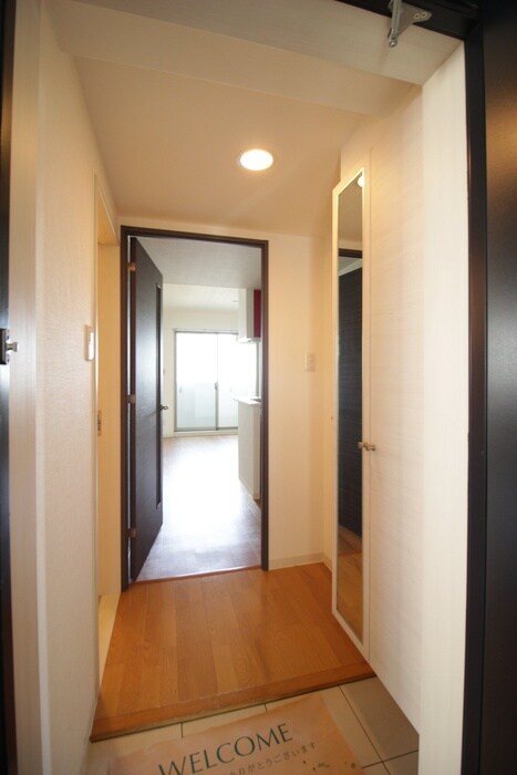 物件内観写真15　(玄関)