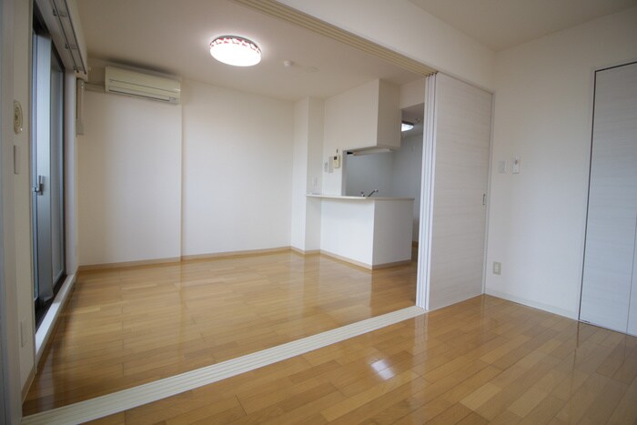 物件内観写真16　(居室)