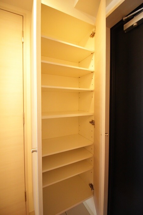 物件内観写真16　(靴箱)