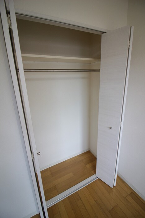 物件内観写真18　(収納)