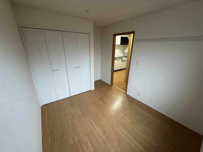 物件内観写真4　(居室)