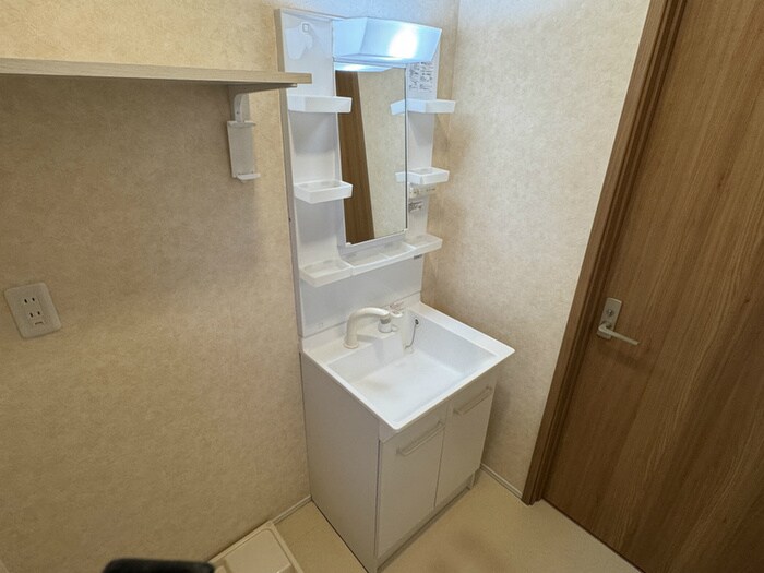 物件内観写真7　(洗面)