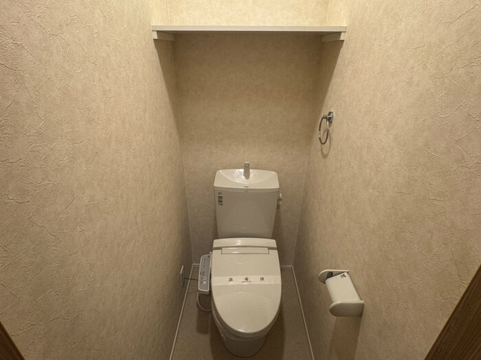 物件内観写真8　(トイレ)