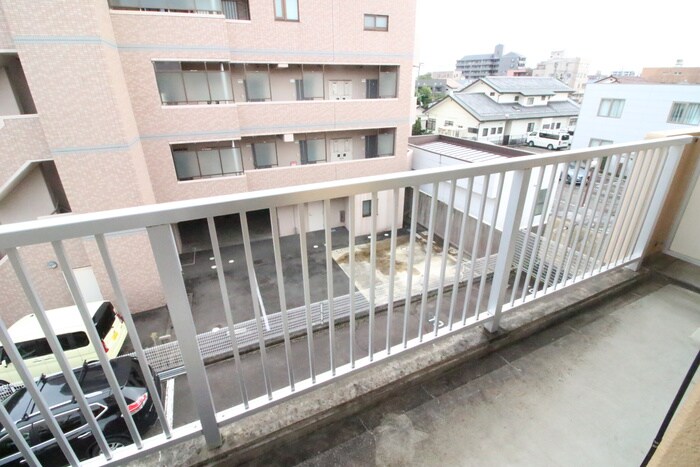 物件内観写真16　(ベランダ・バルコニー)