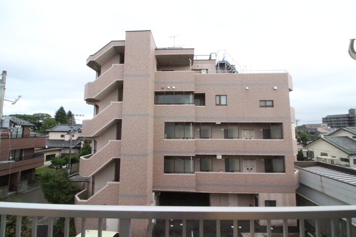 物件内観写真17　(室内からの展望)