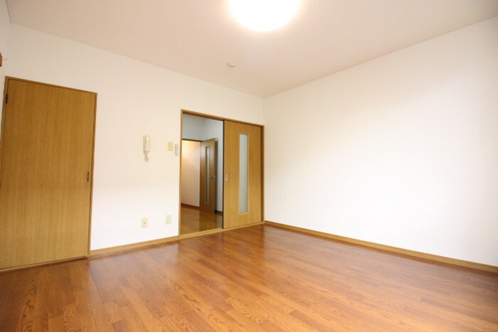 物件内観写真13　(居室)