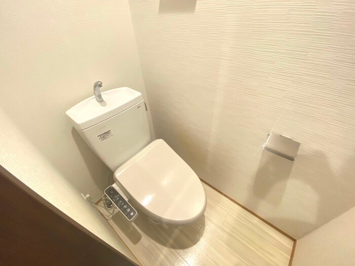 物件内観写真11　(トイレ)