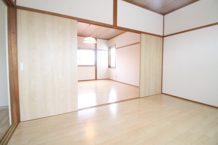 物件内観写真9　(居室)