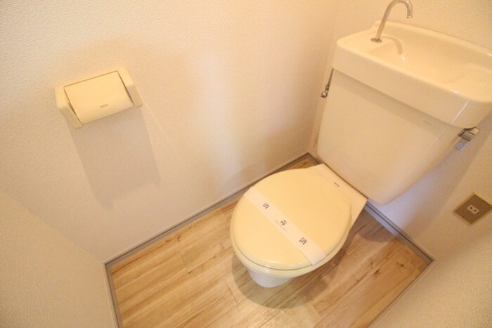 物件内観写真13　(トイレ)