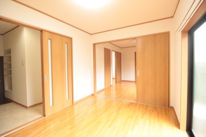 物件内観写真8　(居室)