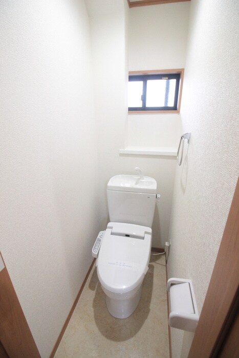 物件内観写真13　(トイレ)