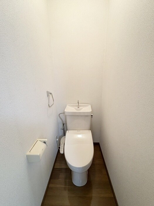 物件内観写真11　(トイレ)