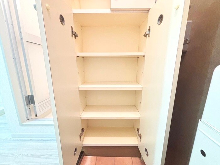物件内観写真18　(靴箱)