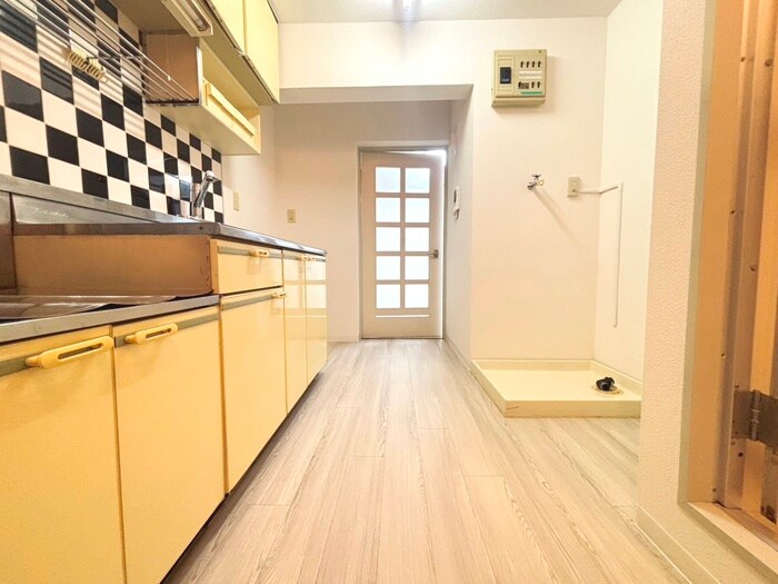 物件内観写真19　(廊下)